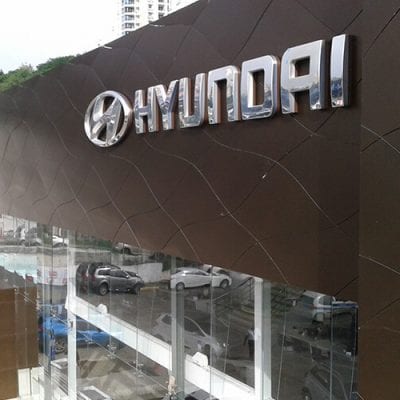 Rótulo y Aluminio Compuesto Hyundai