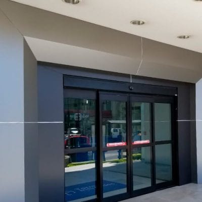 Aluminio Compuesto Torre Mercedes